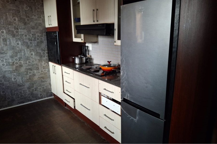 6 Bedroom Property for Sale in Port Elizabeth Central Eastern Cape